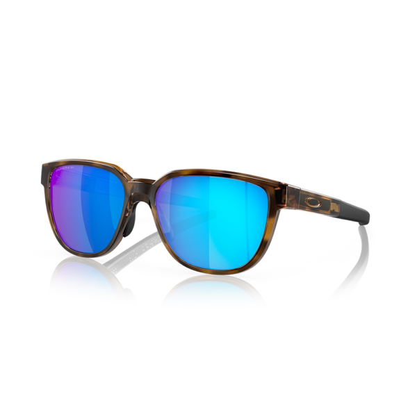OAKLEY