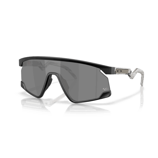 OAKLEY